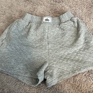 Alo shorts